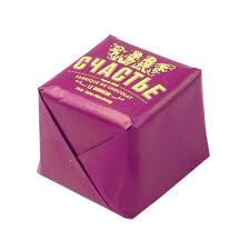 Пралине с лавандой, черникой и семенами чиа в молочном шоколаде "Счастье"