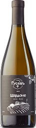 Вино "Шардоне" сухое белое 0,75 л (Гусев)