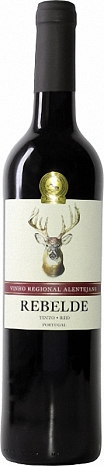 Вино "Ребелде" полусухое красное 0,75л