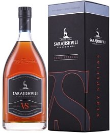 Коньяк "Сараджишвили VS" грузинский, выдержка 6 лет 0,5 л п/у
